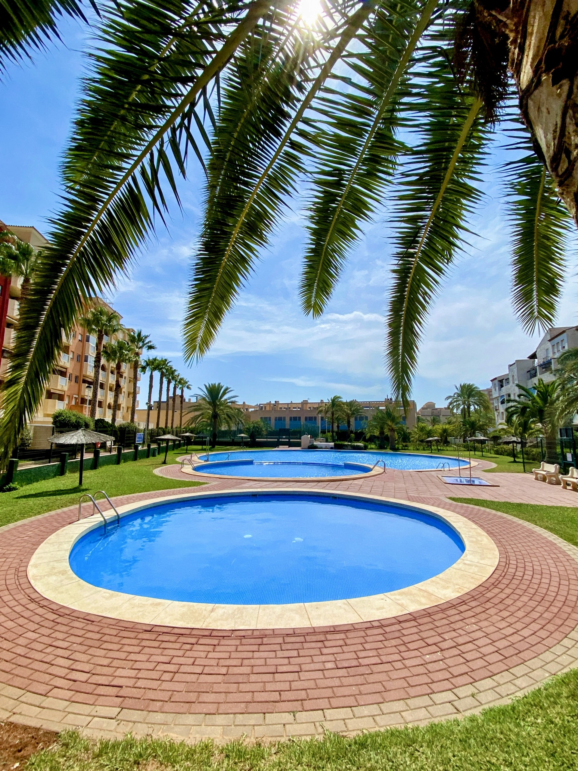 Beautiful, Unique Apartment with Pool & 3 Min to Beach